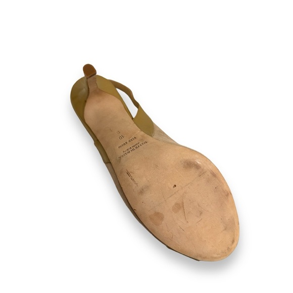 Saks Fifth Avenue Suede and tan patent leather pumps. Bow detail. Never worn - Picture 3 of 3